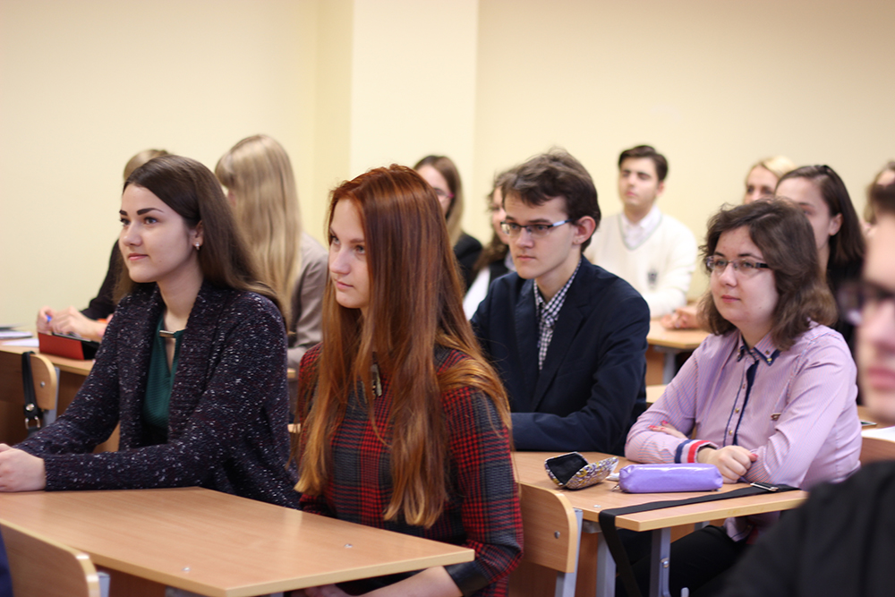 Бгу фмо. Факультет международных отношений БГУ. БГУ Минск международные отношения.